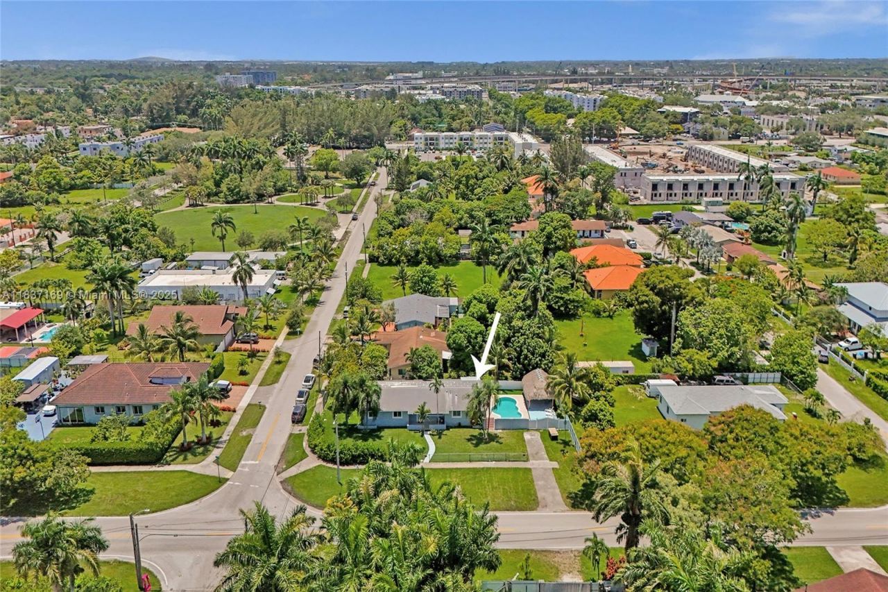 16000 N Miami Ave, Miami, FL 33169 Photo
