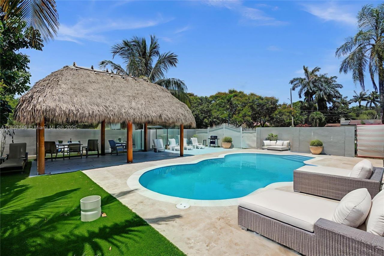 16000 N Miami Ave, Miami, FL 33169 Photo