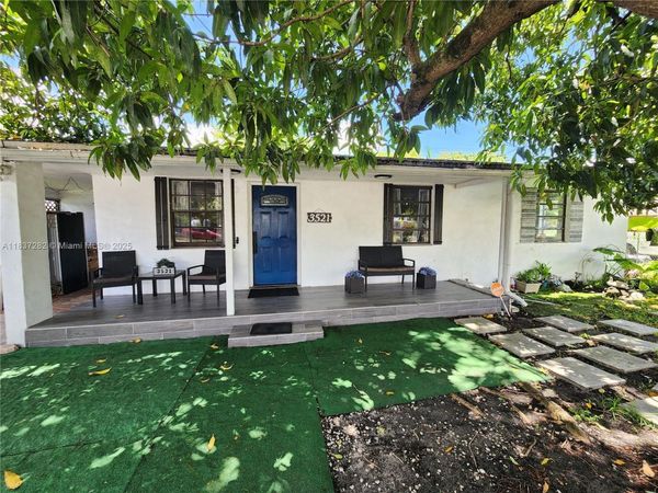 3521 E 8th Ave, Hialeah, FL 33013