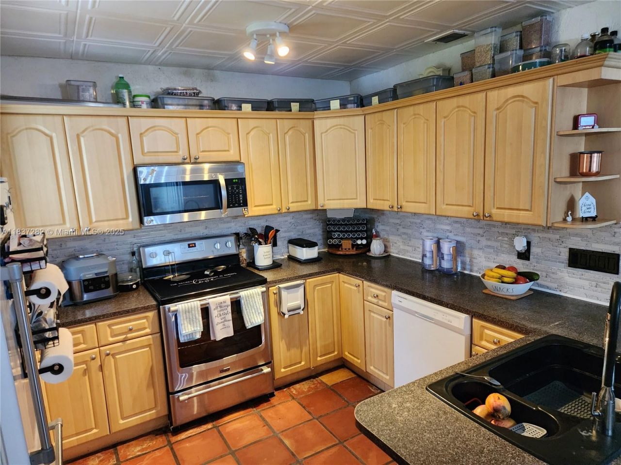 3521 E 8th Ave, Hialeah, FL 33013 Photo