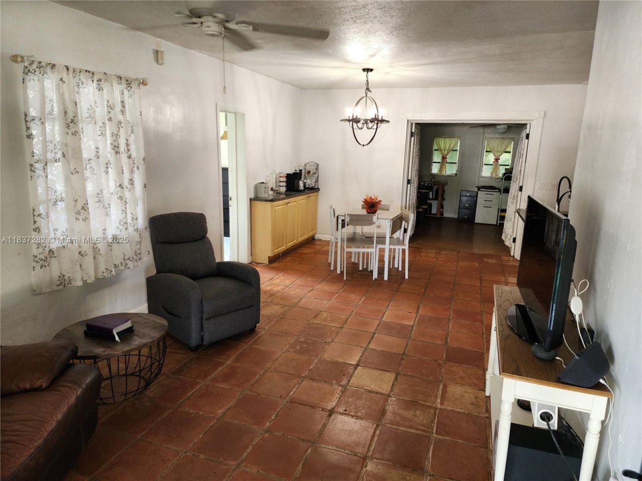 3521 E 8th Ave, Hialeah, FL 33013 Photo