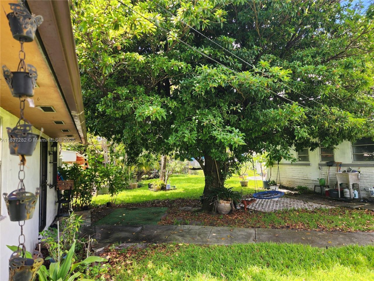 3521 E 8th Ave, Hialeah, FL 33013 Photo