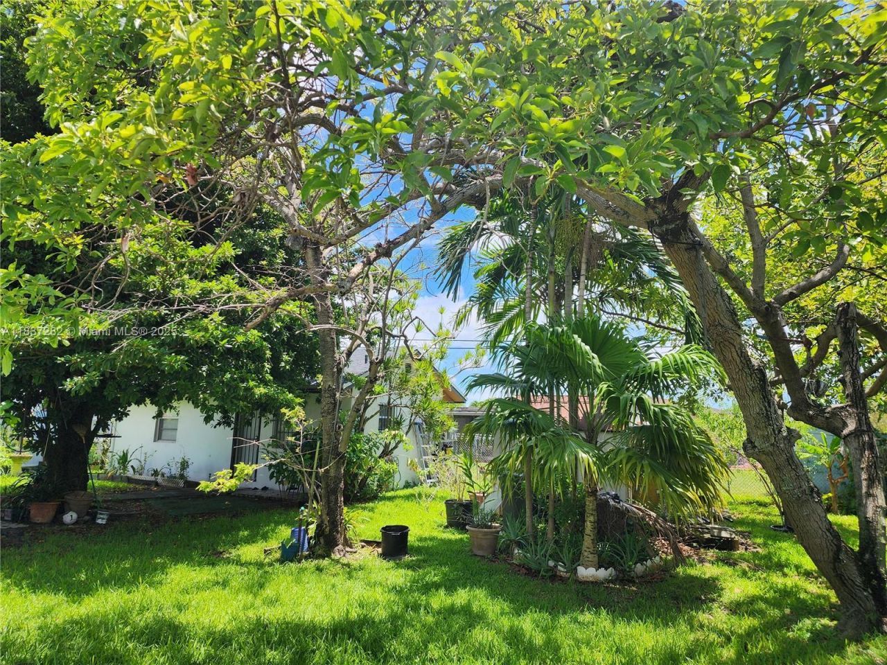 3521 E 8th Ave, Hialeah, FL 33013 Photo