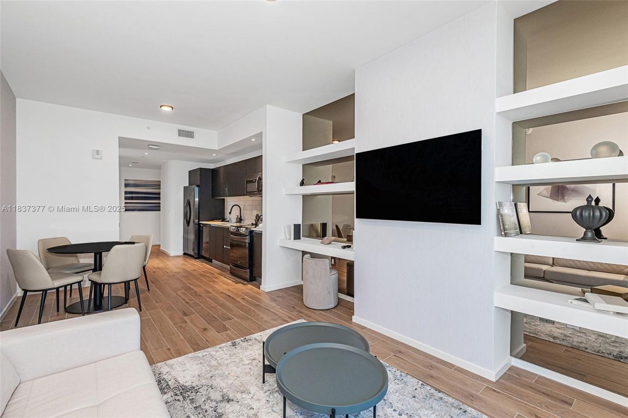 398 NE 5th St, Unit 3711, Miami, FL 33132 Photo