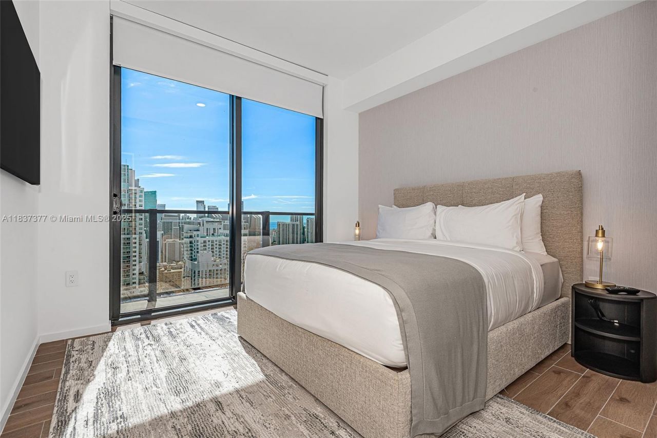 398 NE 5th St, Unit 3711, Miami, FL 33132 Photo