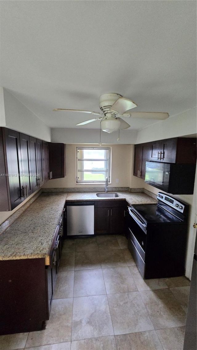 1450 NE 191st St, Unit 106, Miami, FL 33179 Photo
