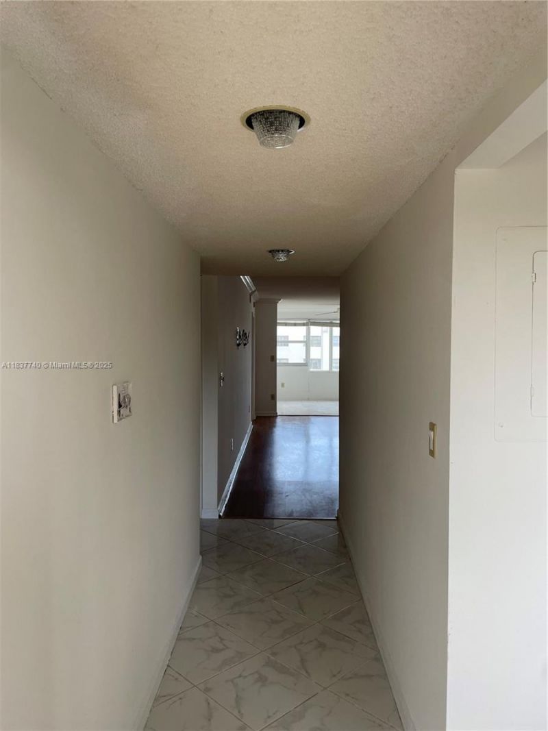 7152 S Devon Dr, Unit 304, Tamarac, FL 33321 Photo