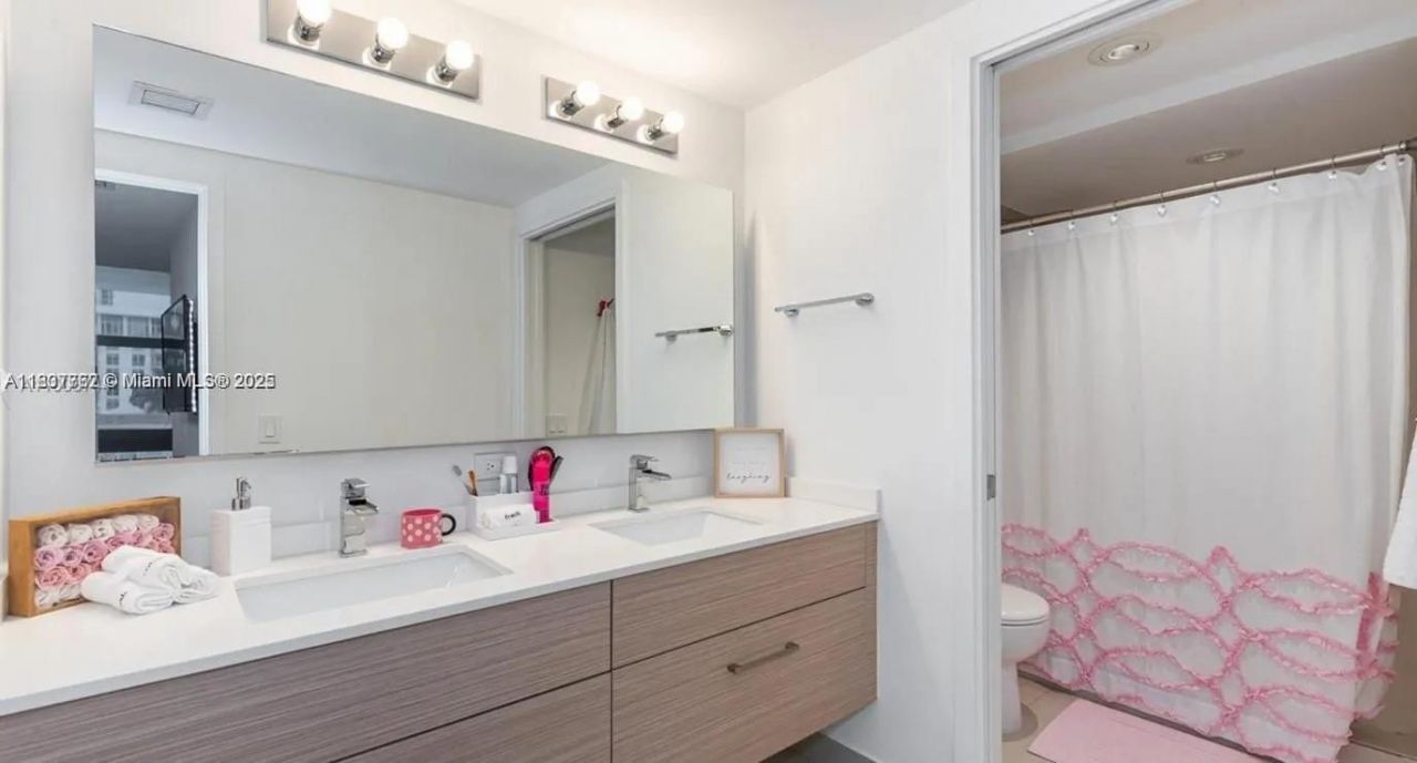 600 NE 27th St, Unit 105, Miami, FL 33137 Photo