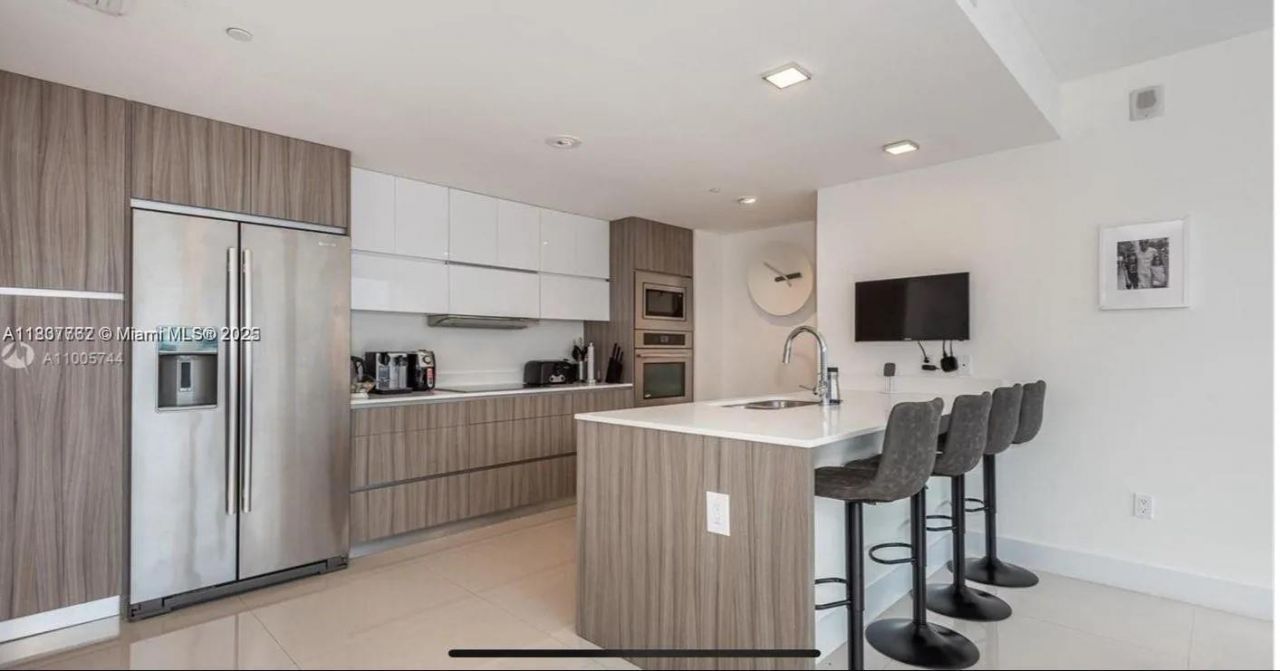 600 NE 27th St, Unit 105, Miami, FL 33137 Photo