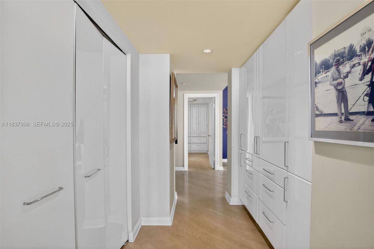 20281 E Country Club Dr, Unit 1801, Aventura, FL 33180 Photo