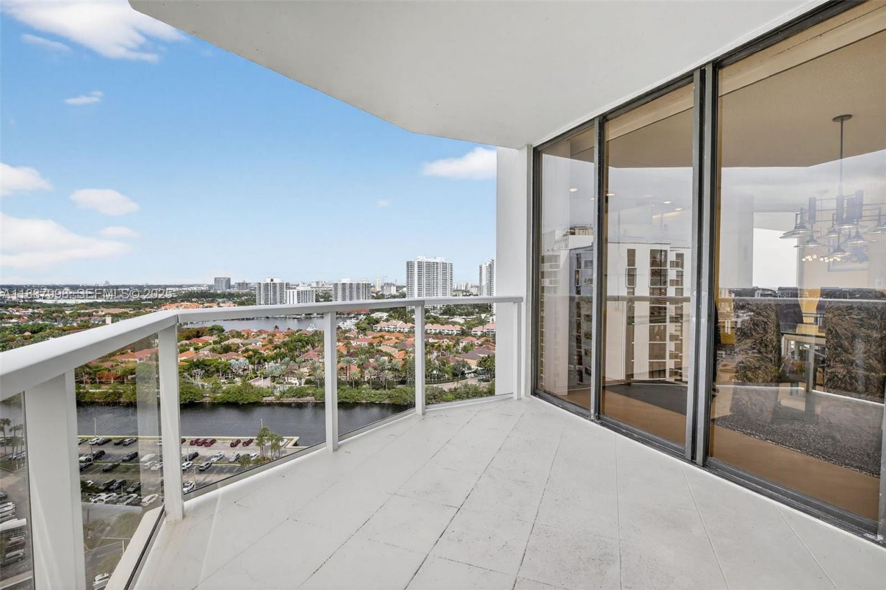 20281 E Country Club Dr, Unit 1801, Aventura, FL 33180 Photo