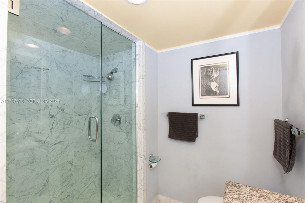 20281 E Country Club Dr, Unit 1801, Aventura, FL 33180 Photo