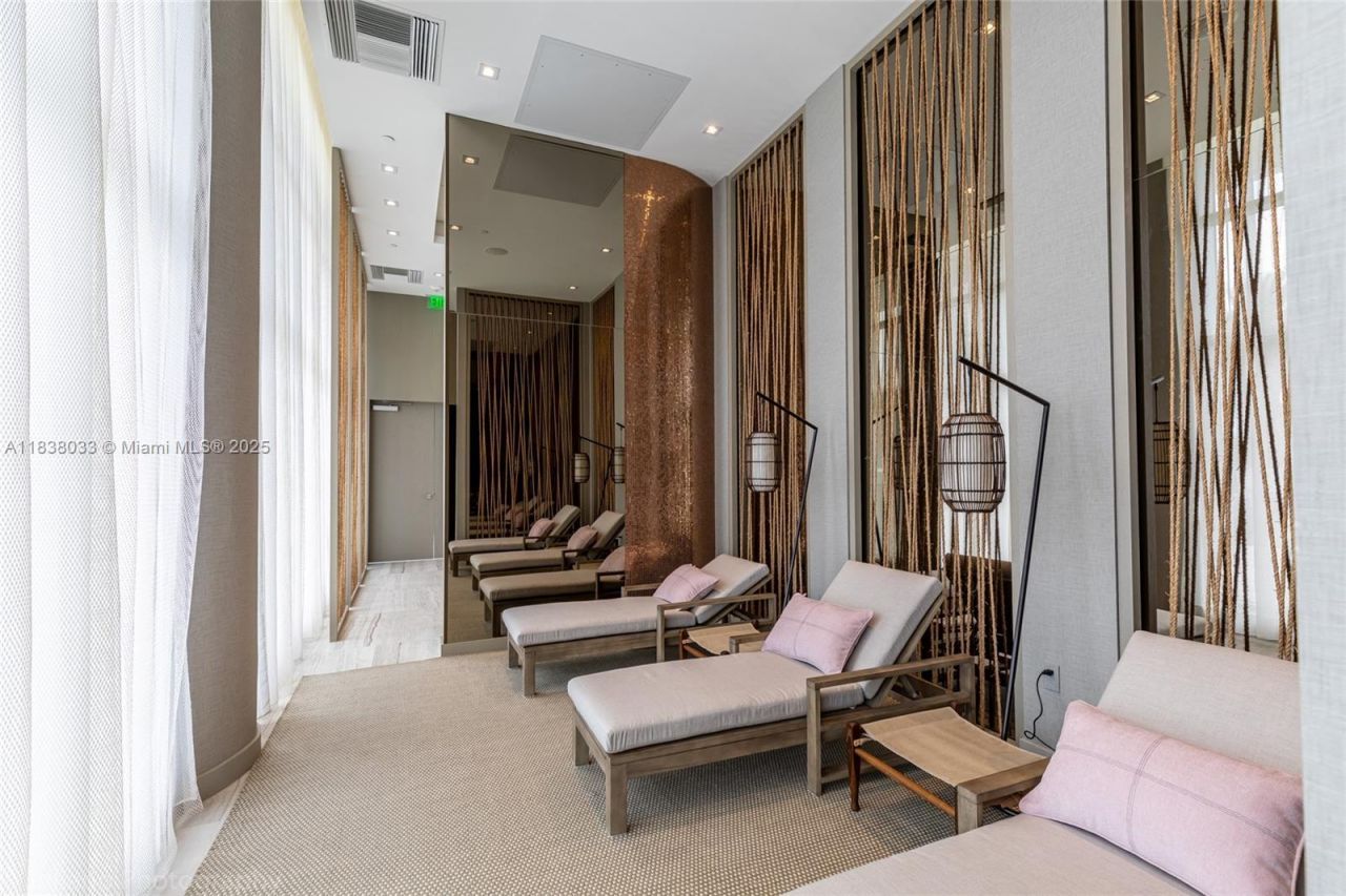 4010 S Ocean Dr, Unit R409, Hollywood, FL 33019 Photo