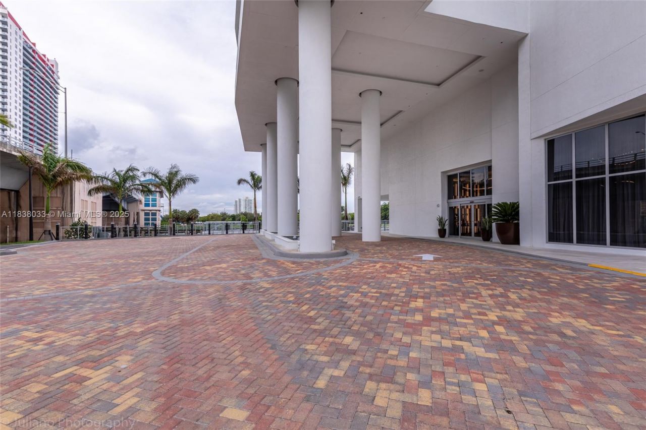4010 S Ocean Dr, Unit R409, Hollywood, FL 33019 Photo