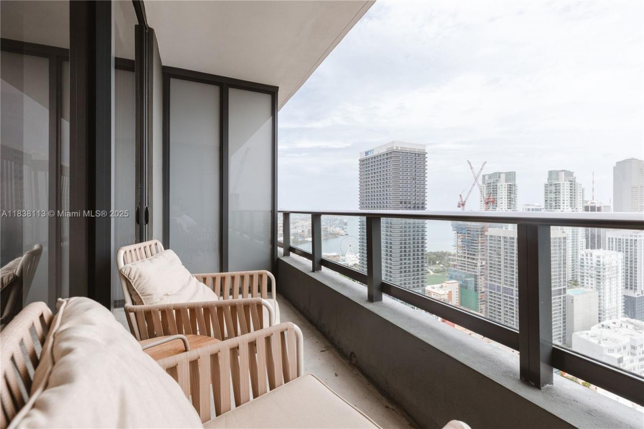 601 NE 1st Ave, Unit 3612, Miami, FL 33132 Photo