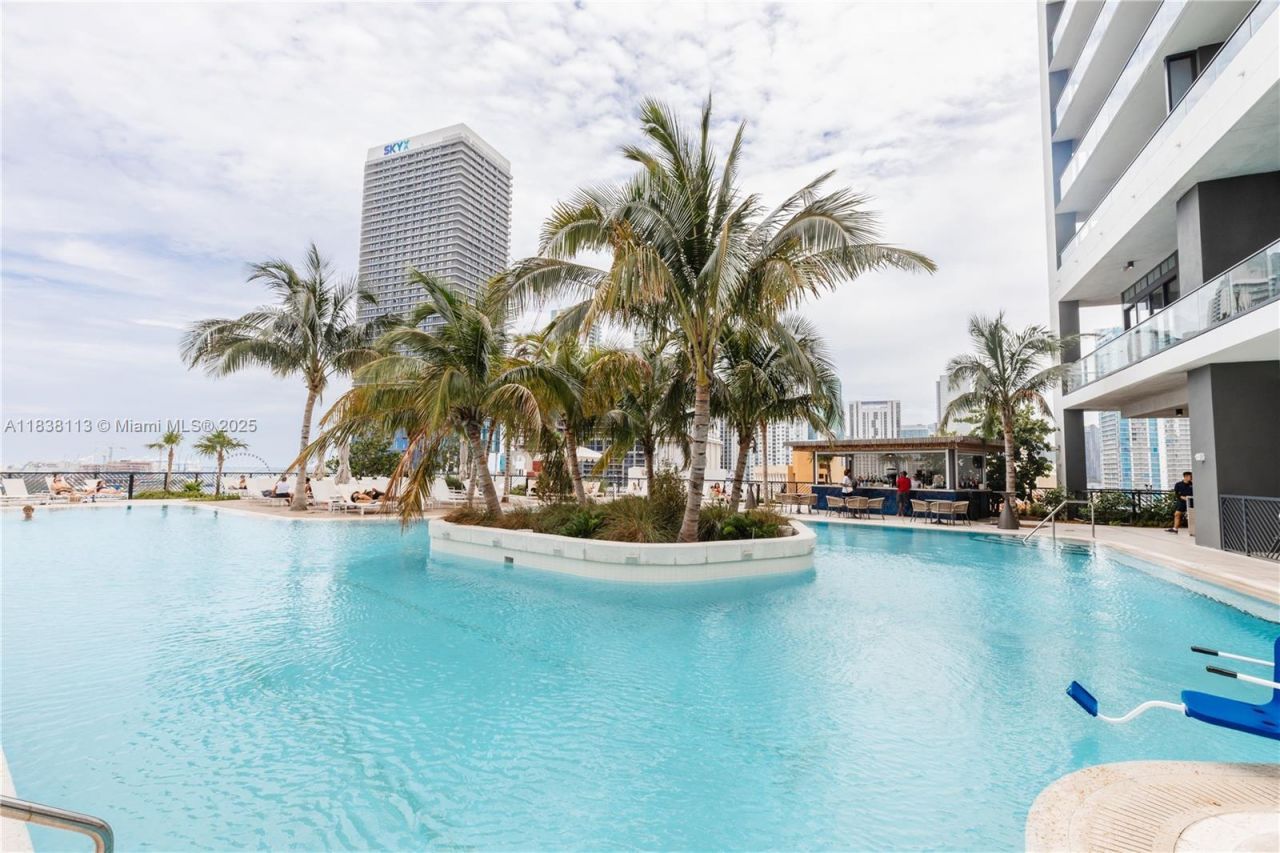 601 NE 1st Ave, Unit 3612, Miami, FL 33132 Photo