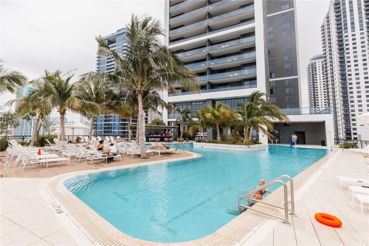 601 NE 1st Ave, Unit 3612, Miami, FL 33132 Photo