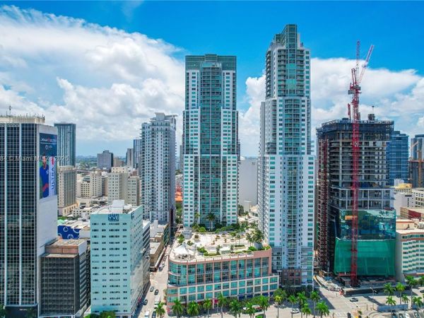 253 NE 2nd St, Unit 213, Miami, FL 33132