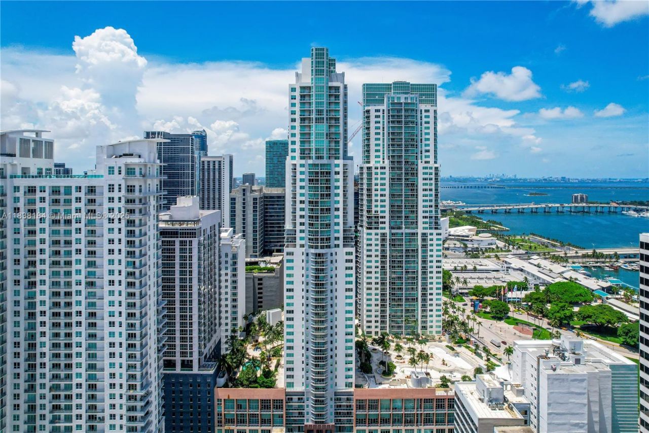 253 NE 2nd St, Unit 213, Miami, FL 33132 Photo