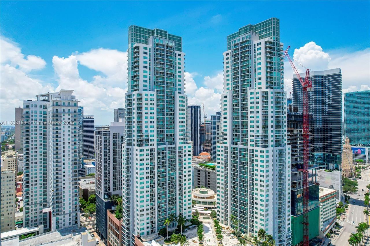 253 NE 2nd St, Unit 213, Miami, FL 33132 Photo