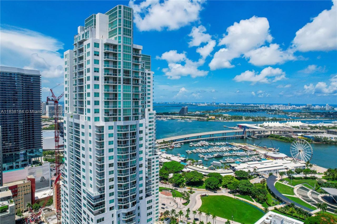 253 NE 2nd St, Unit 213, Miami, FL 33132 Photo