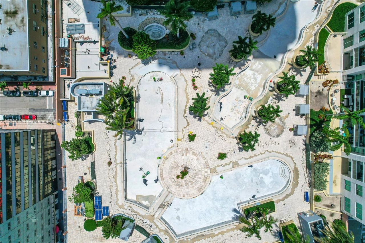 253 NE 2nd St, Unit 213, Miami, FL 33132 Photo