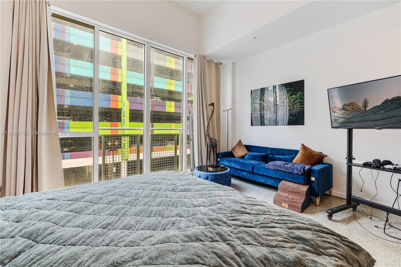 253 NE 2nd St, Unit 213, Miami, FL 33132 Photo