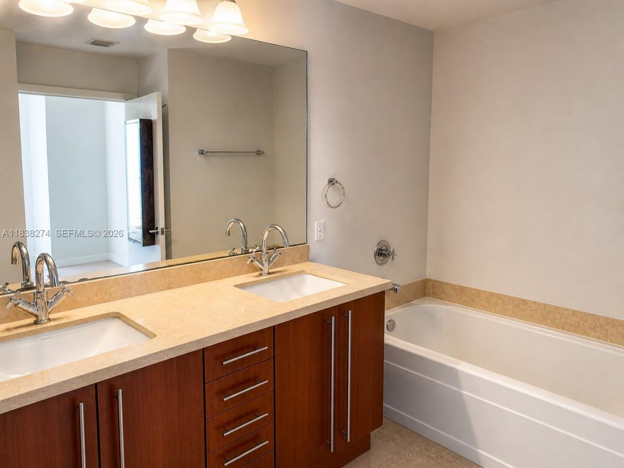1111 SW 1st Ave, Unit 2823-N, Miami, FL 33130 Photo