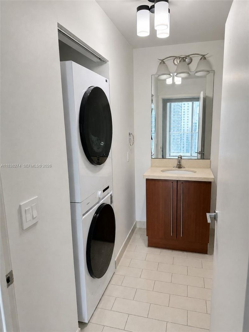1111 SW 1st Ave, Unit 2823-N, Miami, FL 33130 Photo