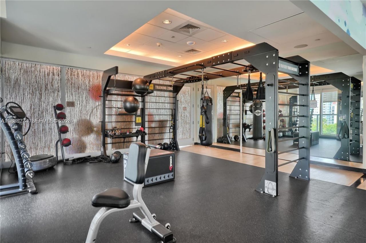 1111 SW 1st Ave, Unit 2823-N, Miami, FL 33130 Photo