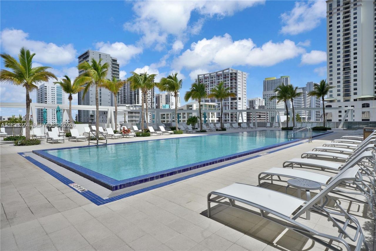 1111 SW 1st Ave, Unit 2823-N, Miami, FL 33130 Photo