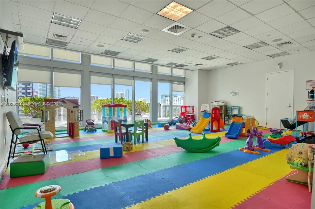 1111 SW 1st Ave, Unit 2823-N, Miami, FL 33130 Photo