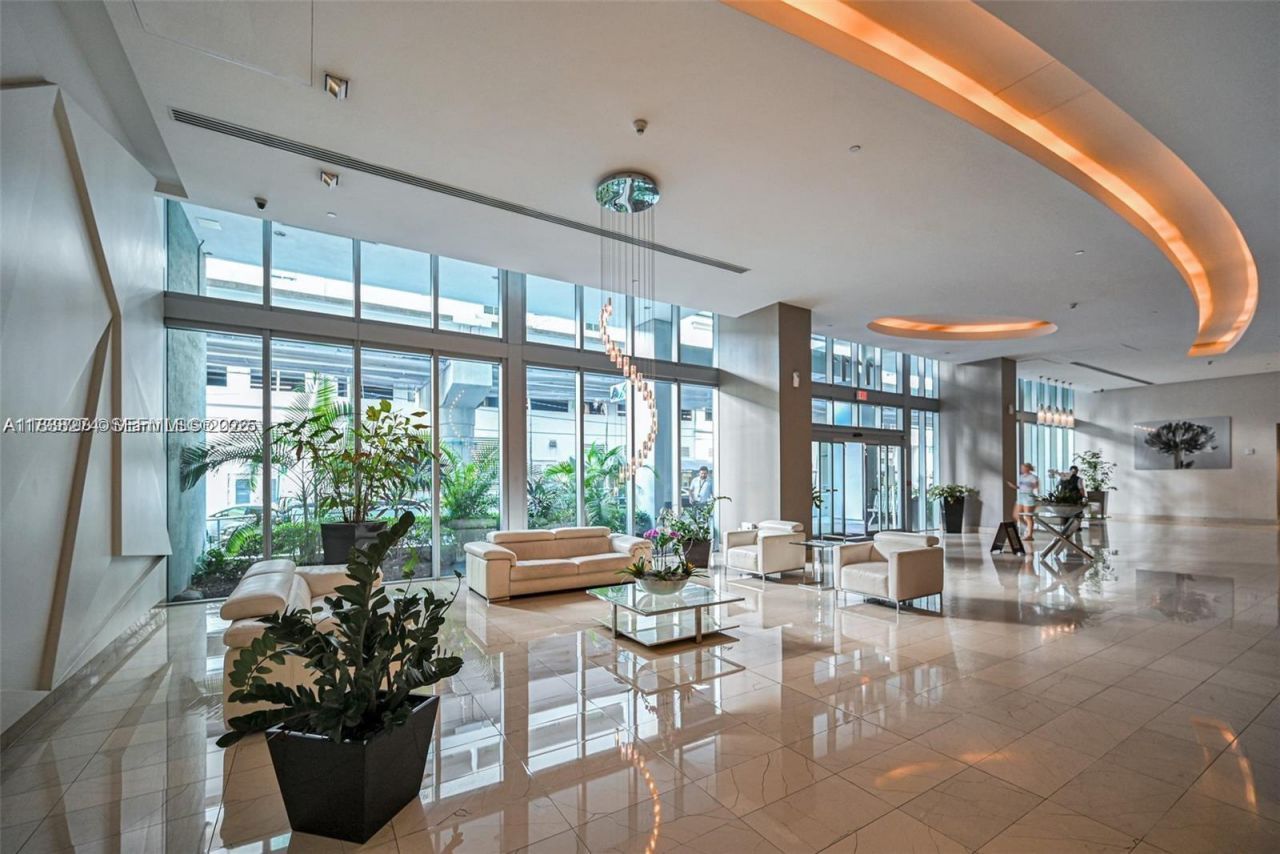 1111 SW 1st Ave, Unit 2823-N, Miami, FL 33130 Photo