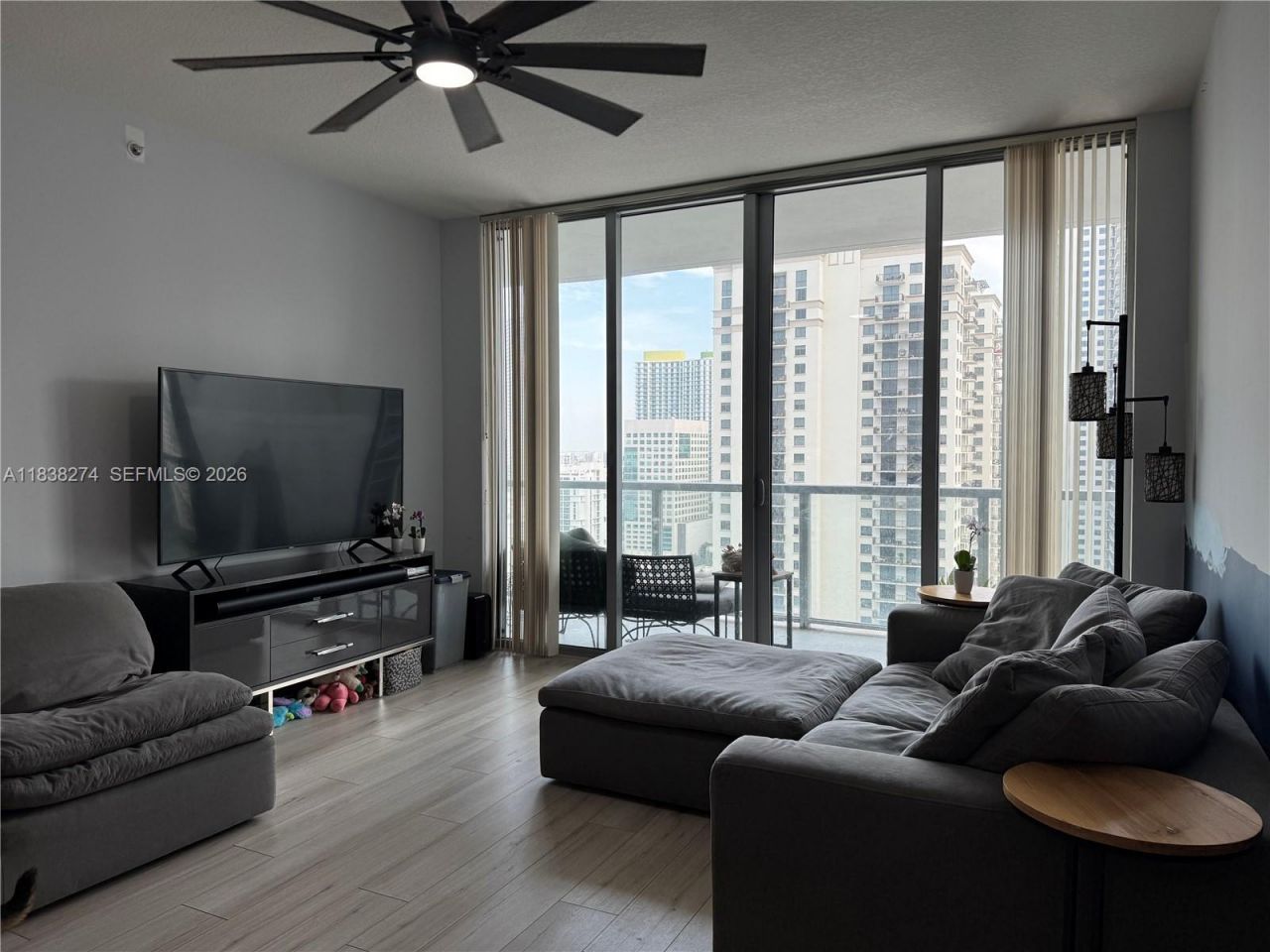 1111 SW 1st Ave, Unit 2823-N, Miami, FL 33130 Photo