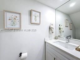 350 Grapetree Dr, Unit 405, Key Biscayne, FL 33149 Photo