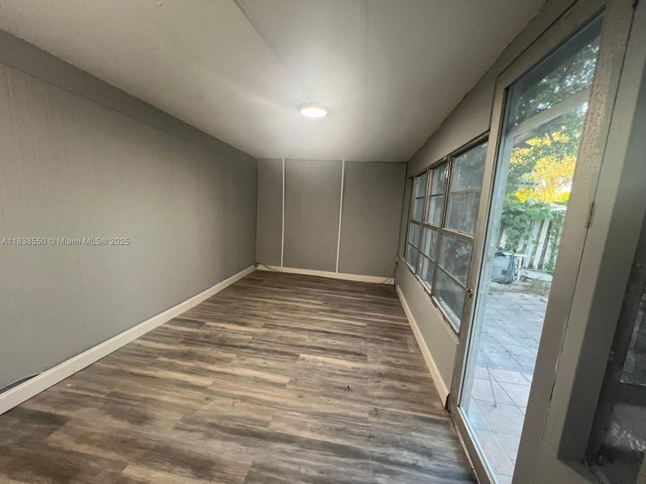 451 NE 136th St, Unit I-101, North Miami, FL 33161 Photo