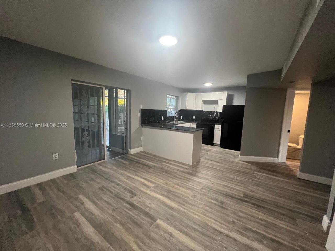 451 NE 136th St, Unit I-101, North Miami, FL 33161 Photo