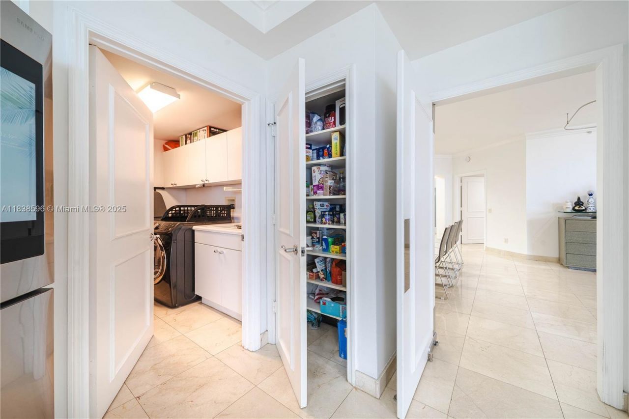 21050 Point Pl, Unit 2601, Aventura, FL 33180 Photo