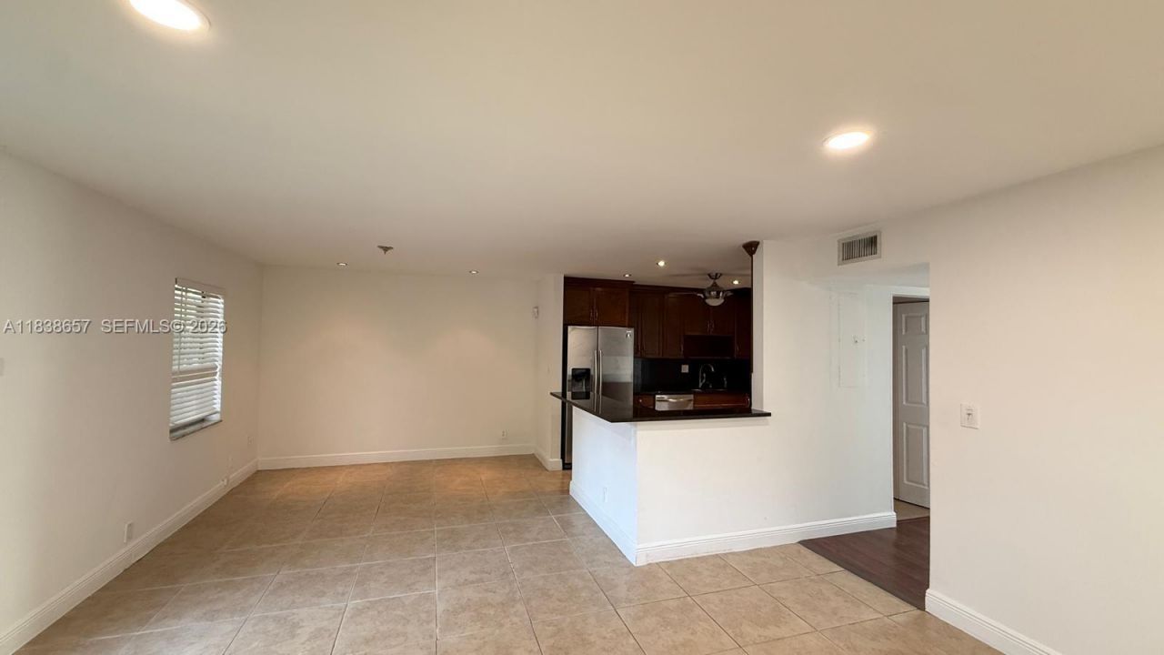 8040 SW 18th Pl, Unit 4-11, Davie, FL 33324 Photo