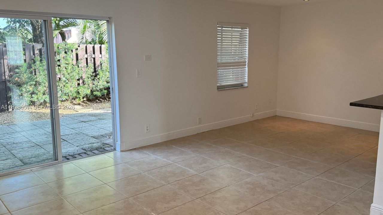 8040 SW 18th Pl, Unit 4-11, Davie, FL 33324 Photo