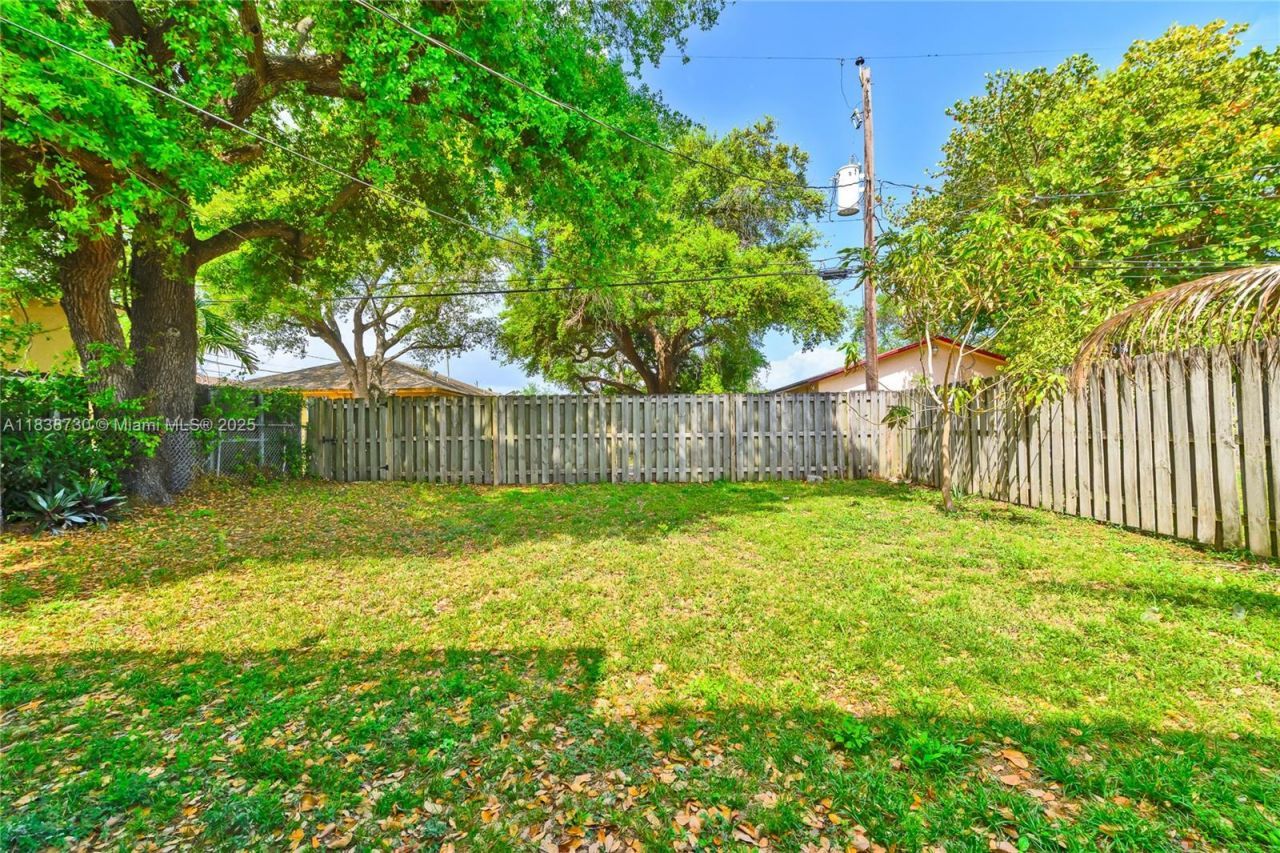 2243 Greene St, Unit A, Hollywood, FL 33020 Photo