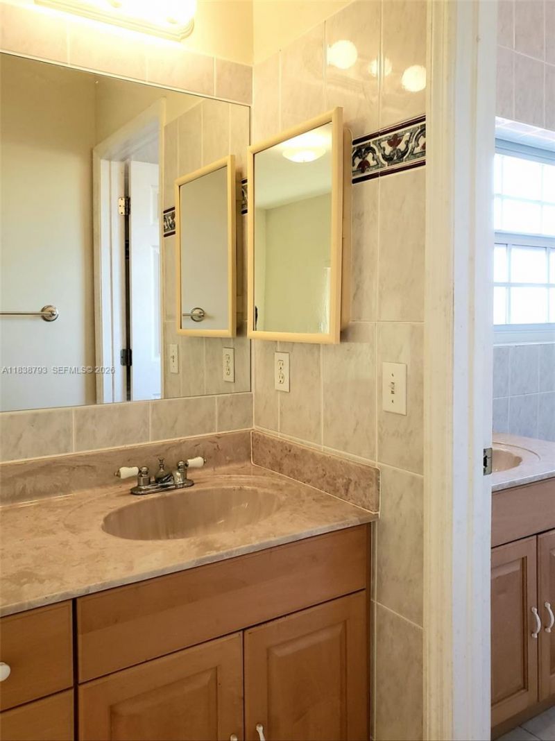 3124 Prairie Ave, Miami Beach, FL 33140 Photo