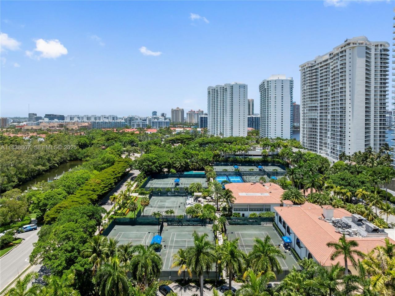 2000 Island Blvd, Unit 2409, Aventura, FL 33160 Photo