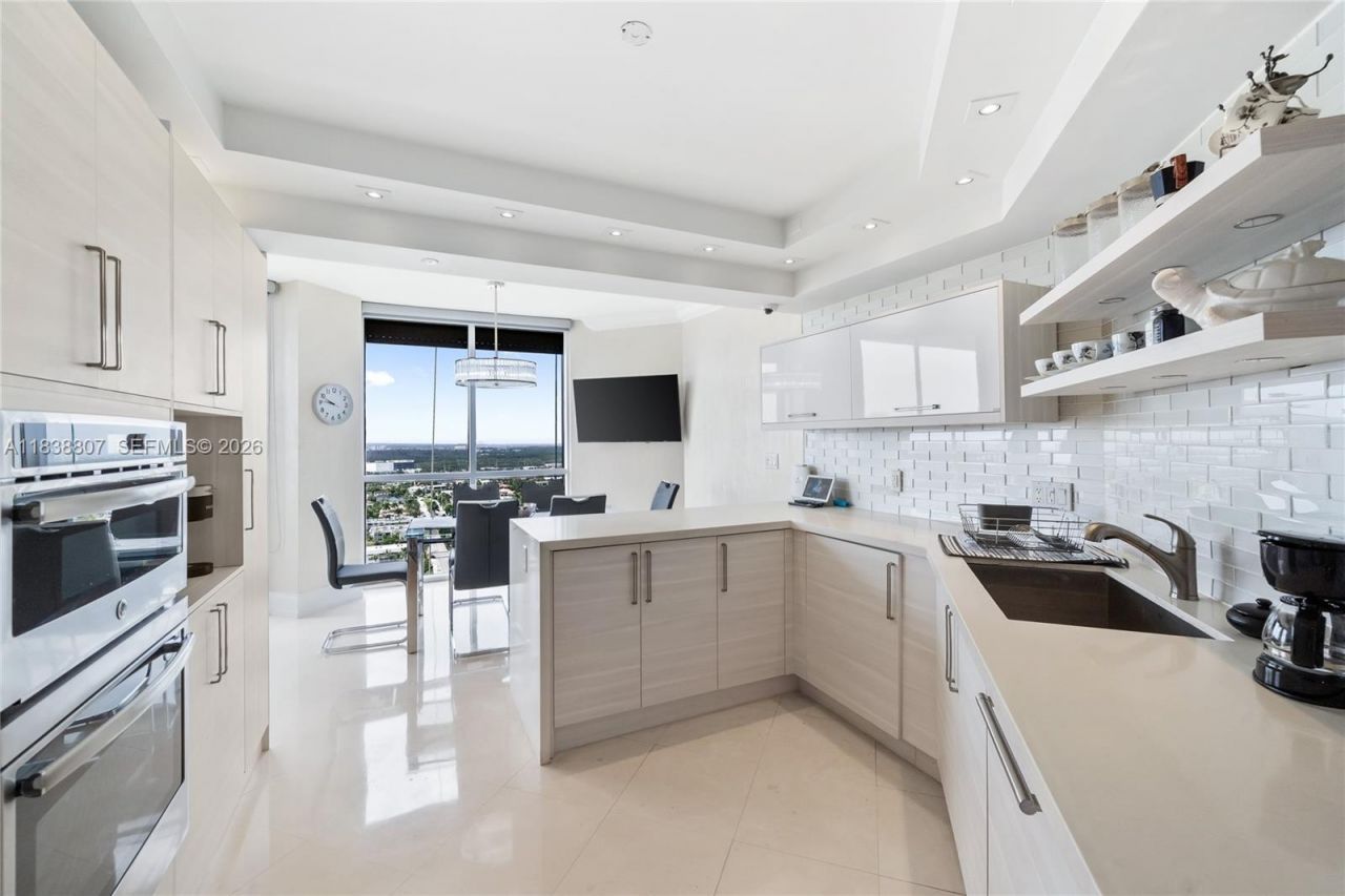 2000 Island Blvd, Unit 2409, Aventura, FL 33160 Photo