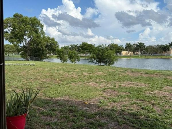 8560 N Sherman Cir, Unit 105, Miramar, FL 33025