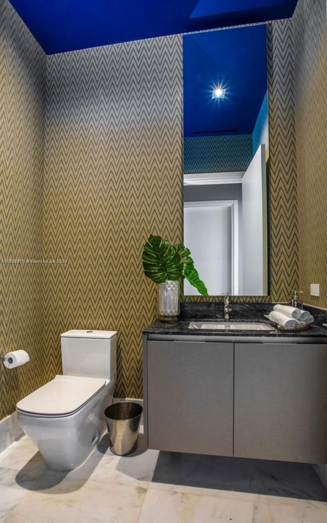 17141 Collins Ave, Unit 1001, Sunny Isles Beach, FL 33160 Photo