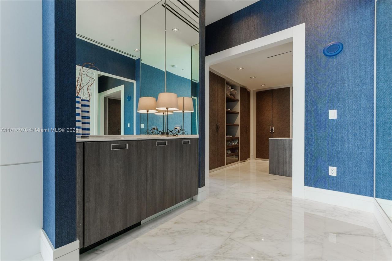 17141 Collins Ave, Unit 1001, Sunny Isles Beach, FL 33160 Photo