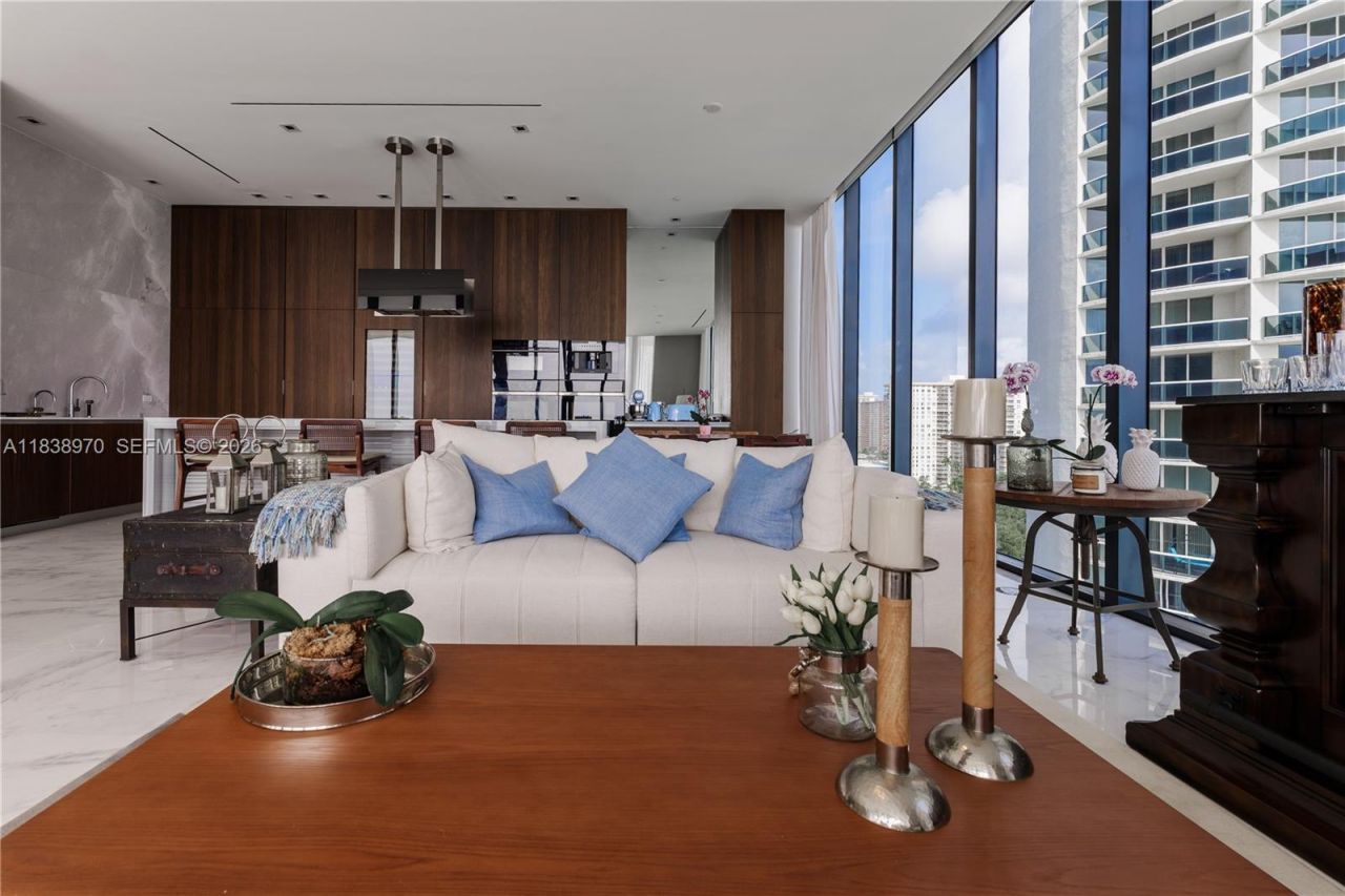 17141 Collins Ave, Unit 1001, Sunny Isles Beach, FL 33160 Photo
