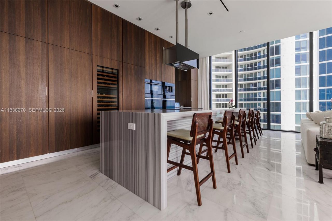 17141 Collins Ave, Unit 1001, Sunny Isles Beach, FL 33160 Photo