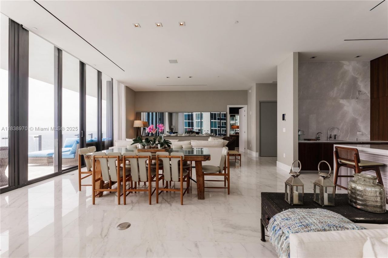 17141 Collins Ave, Unit 1001, Sunny Isles Beach, FL 33160 Photo